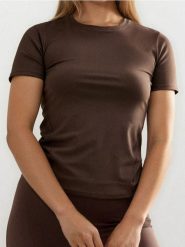 Koszulka sportowa Gym Hard - brązowy. Brązowe koszulki sportowe damskie Sinsay, l, bez wzorów, bez kołnierzyka, bez ramiączek. Za 25.99 zł.