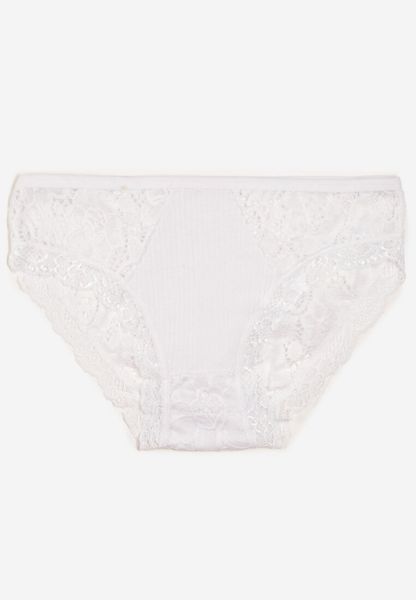 Białe Majtki Figi Ozdobione Subtelną Koronką Hiesa. Białe figi damskie Born2be, s, z aplikacjami, z bawełny. Za 2.99 zł.