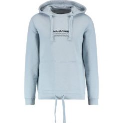 Maharishi MILTYPE Bluza z kapturem ghost blue. Bluzy męskie Maharishi, z bawełny. W wyprzedaży za 743.20 zł.