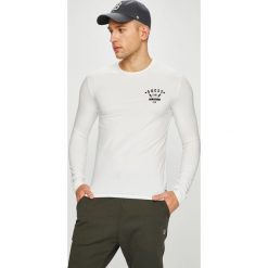 Guess Jeans - Longsleeve. Szare bluzki z długim rękawem męskie Guess Jeans, z aplikacjami, z bawełny, z okrągłym kołnierzem. Za 139.90 zł.