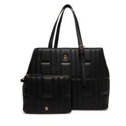 Torebka Tommy Hilfiger. Czarne torebki do ręki damskie Tommy Hilfiger, bez wzorów, klasyczne, bez dodatków. Za 489.99 zł.