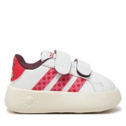 Sneakersy adidas. Białe trampki i tenisówki chłopięce Adidas, bez wzorów, bez zapięcia. Za 129.99 zł.