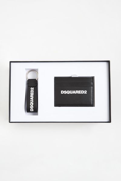 Etui na karty + brelok męskie skórzane DSQUARED2. Portfele męskie Dsquared2, bez wzorów. Za 999.00 zł.