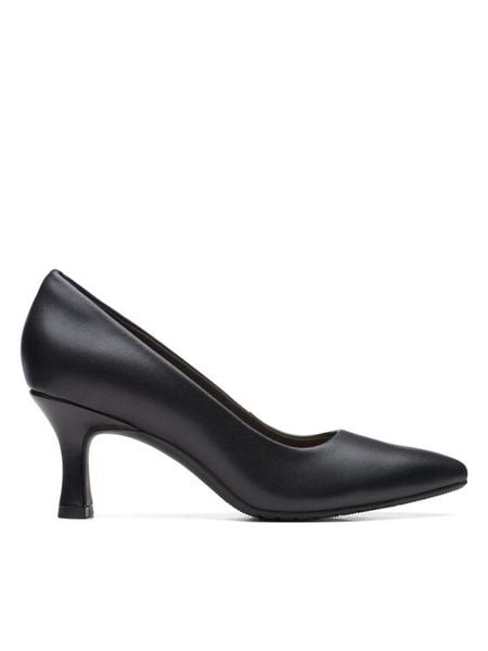 Clarks Półbuty Kataleyna Gem 26171219 Czarny. Czarne półbuty damskie Clarks, bez wzorów, ze skóry, bez obcasa, na obcasie, bez zapięcia. Za 219.99 zł.