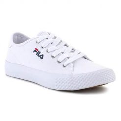 Buty do chodzenia damskie Fila Pointer Classic. Białe obuwie sportowe damskie Fila, bez wzorów, trekkingowe. W wyprzedaży za 152.00 zł.