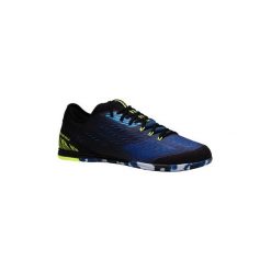 Buty do piłki nożnej halowej CLR 900. Buty sportowe męskie marki KIPSTA. Za 179.99 zł.