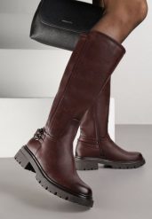 Bordowe Kozaki Oficerki na Grubej Podeszwie Zdobione Klamrami przy Kostce Saliseva. Czerwone kozaki damskie Born2be, z jeansu, bez obcasa, na płaskiej podeszwie. Za 199.99 zł.