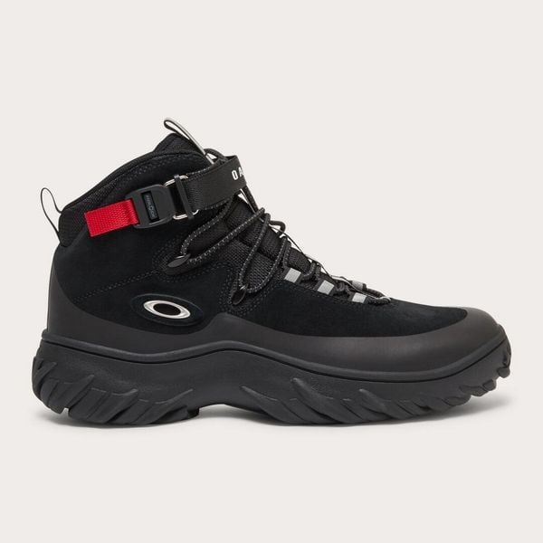 Oakley Buty Merdian Fof100582-02E. Czarne trekkingi męskie Oakley, na zimę, trekkingowe. Za 991.30 zł.