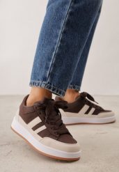 Brązowo-Beżowe Sneakersy Basic z Paskami na Boku Adila. Brązowe obuwie sportowe damskie Renee, bez wzorów, z jeansu. Za 99.99 zł.