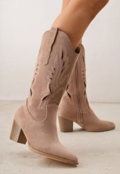 Ciemnobeżowe Botki Typu Kowbojki VICES na Obcasie z Ażurową Cholewką Eranata. Brązowe botki damskie Born2be, z jeansu, eleganckie, bez obcasa, na obcasie, bez zapięcia. Za 179.99 zł.