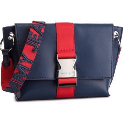 Torebka TOMMY JEANS - Tjw Modern Girl Crossover AW0AW06226 496. Listonoszki damskie marki Tommy Jeans. Za 549.00 zł.