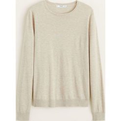 Mango - Sweter Agata3. Szare swetry damskie Mango, z dzianiny, z okrągłym kołnierzem. Za 89.90 zł.