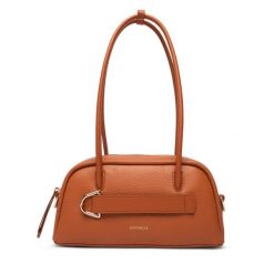 Torebka Coccinelle. Brązowe torebki do ręki damskie Coccinelle, bez wzorów, klasyczne, bez dodatków. Za 1,269.00 zł.