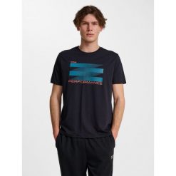 Koszulka Hummel Pulse Graphic. Czarne koszulki sportowe męskie Hummel, bez wzorów, bez kołnierzyka, bez ramiączek, na fitness i siłownię. Za 132.50 zł.