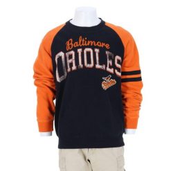 Second life - Męski sweter MLB Baltimore Orioles - Stan bardzo dobry. Czarne swetry przez głowę męskie MAJOR LEAGUE BASEBALL, m, bez wzorów, bez kołnierzyka. Za 127.76 zł.