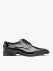 Czarne lakierowane półbuty wizytowe. Czarne eleganckie półbuty Ryłko, z lakierowanej skóry, eleganckie, bez zapięcia. Za 499.99 zł.