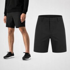 SPODENKI MĘSKIE CASUAL 4F LEWANDOWSKI RL9 TSHOM031 PRZED KOLANO KOLOR CZARNY. Czarne krótkie spodenki sportowe męskie 4f, l, bez wzorów, z materiału, do biegania. Za 150.45 zł.