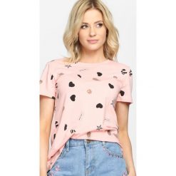 Różowy T-shirt Novel Idea. T-shirty damskie marki Born2be. Za 19.99 zł.