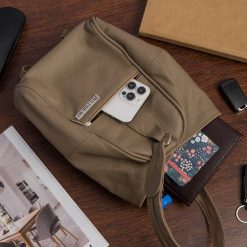 Plecak damski skórzany torebka 2w1 Beltimore taupe 019. Brązowe plecaki damskie bez wzorów. Za 125.93 zł.