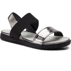 Sandały NELLI BLU CSL8-03. Czarne sandały dziewczęce Nelli Blu, z materiału, bez zapięcia. Za 59.99 zł.