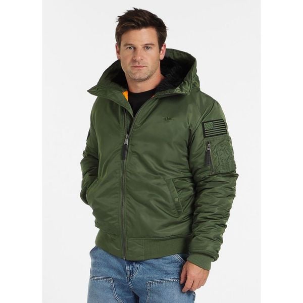 Kurtka zimowa męska Pitbull z kapturem Encino. Zielone kurtki męskie PITBULL, na zimę, m, bez wzorów, z kapturem. Za 449.00 zł.
