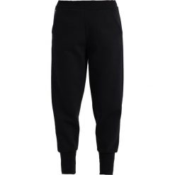 Ted Baker RADONNA JOGGER Spodnie treningowe black. Spodnie sportowe damskie marki Ted Baker. W wyprzedaży za 494.10 zł.