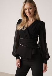 Czarna Bluzka Kopertowa VICES z Dekoltem V Bufiastymi Rękawkami i Zaakcentowanymi Ramionami Tine. Czarne bluzki damskie Born2be, l, bez wzorów, z jeansu, eleganckie, bez kołnierzyka, bez ramiączek. Za 169.99 zł.