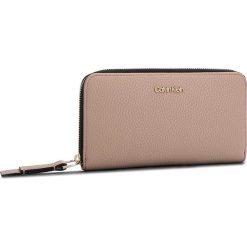 Duży Portfel Damski CALVIN KLEIN - Ck Base Large Zip Around Xl K60K604501 007. Brązowe portfele damskie Calvin Klein, ze skóry ekologicznej. Za 299.00 zł.