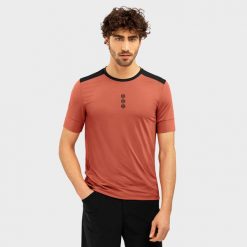 Koszulka rowerowa Gravel męska SIROKO Tushar. Brązowe buty sportowe męskie SIROKO, bez zapięcia, rowerowe. Za 169.00 zł.