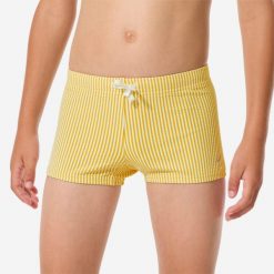 Bokserki pływackie dla dzieci Decathlon Fiti teksturowane. Żółte kąpielówki dla chłopców Decathlon, bez wzorów, z elastanu. Za 44.99 zł.