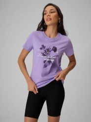 4F T-shirt regular z nadrukiem damski - fioletowy XS. Fioletowe t-shirty damskie 4f, xs, bez wzorów, z bawełny, klasyczne, bez kołnierzyka. W wyprzedaży za 39.99 zł.