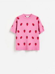 Sweter z krótkim rękawem - różowy. Czerwone swetry damskie Reserved, l, bez wzorów, z bawełny, bez kołnierzyka, bez ramiączek, krótkie, bez kaptura. Za 139.99 zł.