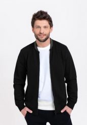 Czarna bluza B-EST. Czarne bluzy męskie Volcano, m, bez wzorów, z bawełny, bez kaptura. Za 169.99 zł.