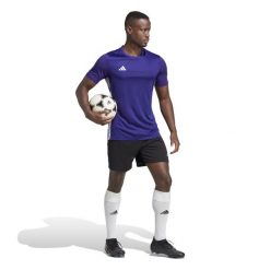 Koszulka męska adidas Tabela 23 Jersey. Fioletowe koszulki sportowe męskie Adidas, m, bez wzorów, z jersey, bez kołnierzyka, bez ramiączek, do piłki nożnej. Za 61.99 zł.