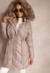 Beżowa Długa Pikowana Kurtka w Stylu Parki z Troczkiem w Pasie i Sztucznym Futerkiem Abelasa. Brązowe kurtki damskie Renee, l, bez wzorów, bez kaptura. Za 299.99 zł.