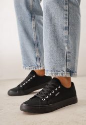 Czarne Klasyczne Trampki w Minimalistycznym Stylu Aroadella. Czarne trampki i tenisówki damskie Born2be, bez wzorów, z jeansu, klasyczne, bez zapięcia. Za 99.99 zł.