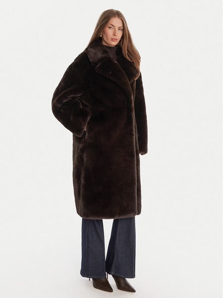 Guess Futro W5BL95 WJ110 Brązowy Regular Fit. Brązowe płaszcze damskie Guess, m, z aplikacjami, z futra, bez kaptura. Za 1,559.00 zł.