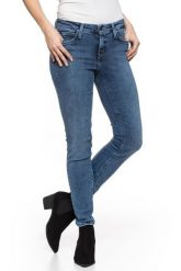 SPODNIE DAMSKIE LEE SCARLETT BLUE PEPPER L526WMUX. Niebieskie spodnie materiałowe damskie Lee, l, bez wzorów. W wyprzedaży za 79.99 zł.