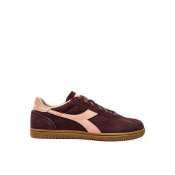 Sneakersy damskie Diadora Tokyo. Brązowe obuwie sportowe damskie Diadora, bez wzorów. Za 394.00 zł.