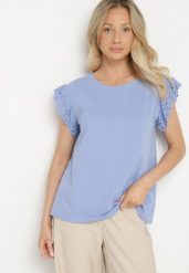 Jasnoniebieska Bluzka z Bawełny z Ażurowymi Falbankami Zamiast Rękawów Vodelia. Niebieskie bluzki damskie Born2be, l, w ażurowe wzory, z bawełny, bez kołnierzyka, bez ramiączek. Za 34.99 zł.