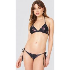 Minkpink Dół od bikini Jasmine Tanga - Black,Multicolor. Czarne bikini damskie MINKPINK. W wyprzedaży za 24.38 zł.
