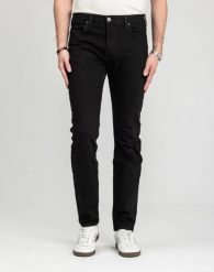 MĘSKIE SPODNIE LEE RIDER BLACK RINSE 112117653. Czarne spodnie materiałowe męskie Lee, l, bez wzorów, z jeansu. Za 219.99 zł.