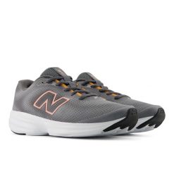 Buty do biegania damskie New Balance 411 V4 W411835. Obuwie sportowe damskie New Balance, bez wzorów, z gumy, do biegania. Za 189.99 zł.