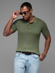 Męska koszulka polo z wiskozą SLIM FIT w pionowy prążek oliwkowa V4 OM-POSS-0143 XL. Zielone koszulki polo męskie Ombre, m, bez wzorów, z wiskozy, bez ramiączek. Za 302.57 zł.