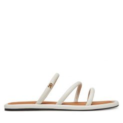 Klapki Tommy Hilfiger. Białe klapki damskie Tommy Hilfiger, bez wzorów, bez obcasa. Za 249.99 zł.