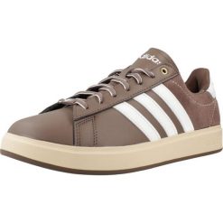 Buty ADIDAS GRAND COURT 2.0 Brązowy. Brązowe trekkingi męskie Adidas, trekkingowe. Za 355.50 zł.
