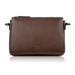 Torebka damska na ramię skórzana brązowa kompaktowa listonoszka Paolo Peruzzi IM-04-BR. Brązowe torby na ramię damskie bez wzorów, ze skóry, eleganckie, duże, bez dodatków. Za 229.00 zł.