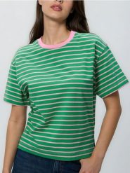 Bawełniany t-shirt w paski - zielony. Zielone t-shirty damskie Reserved, l, bez wzorów, z bawełny, bez kołnierzyka. W wyprzedaży za 35.99 zł.