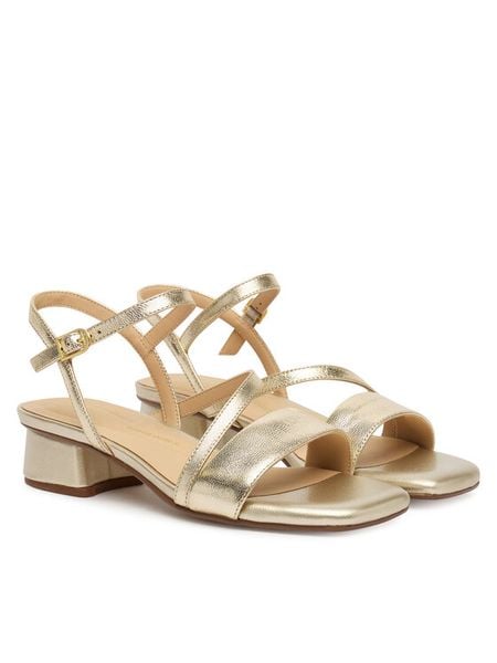 Clarks Sandały Serina35 Strap 26186120 Złoty. Żółte sandały damskie Clarks, bez wzorów, bez obcasa, na słupku, bez zapięcia. Za 389.99 zł.