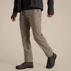 Spodnie trekkingowe męskie Craghoppers NosiLife PRO Trouser III. Brązowe spodnie sportowe męskie Craghoppers, na lato, m, bez wzorów, trekkingowe. Za 399.99 zł.